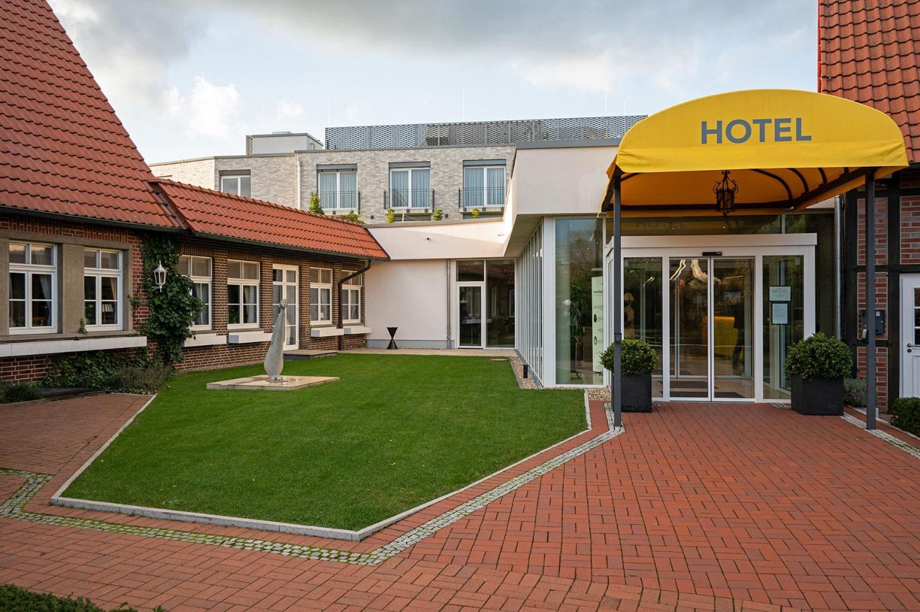 Naundrups Hof Hotel Ludinghausen Bagian luar foto